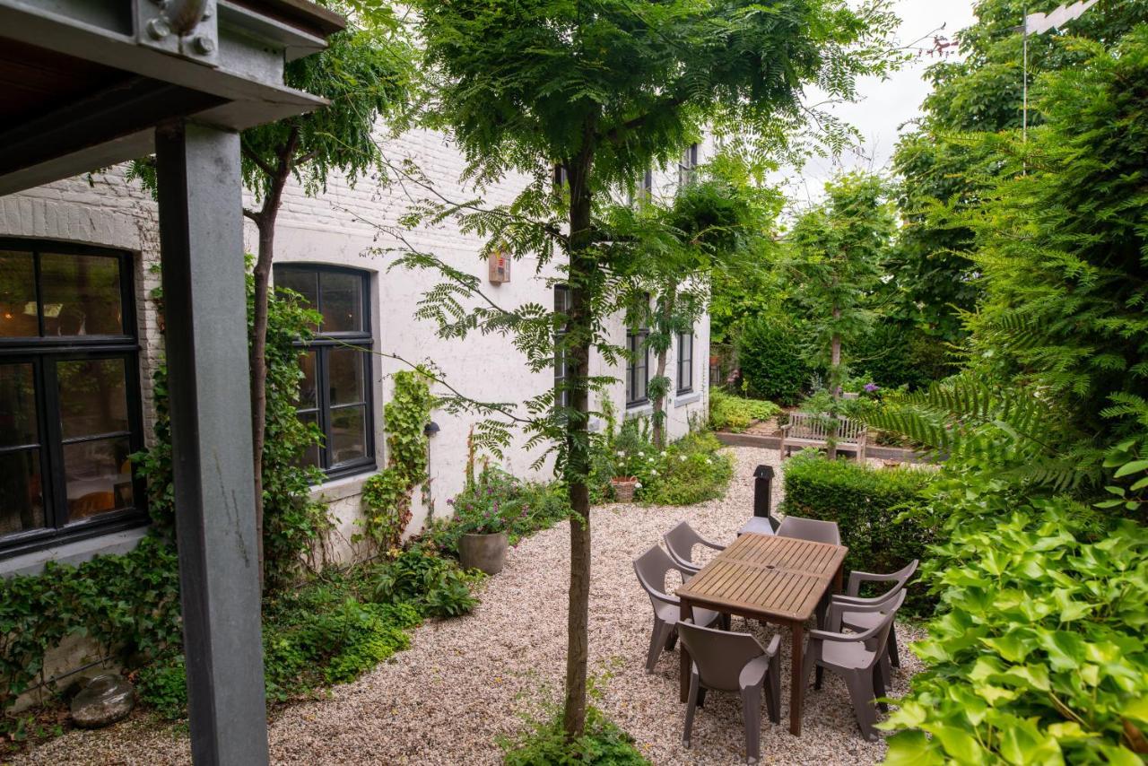 De Auw Sjoekelaatfabriek 2*
